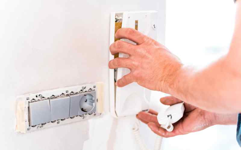 Intercom Installer