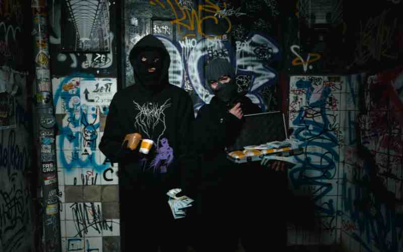 Holiday Heist Threat