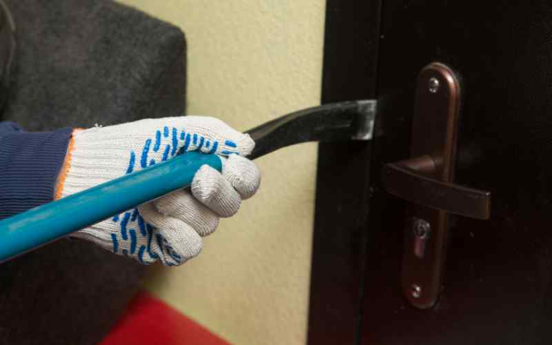 Confrontational Theft